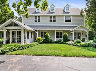 N1526 Willowbrook Rd, Lake Geneva, WI 53147