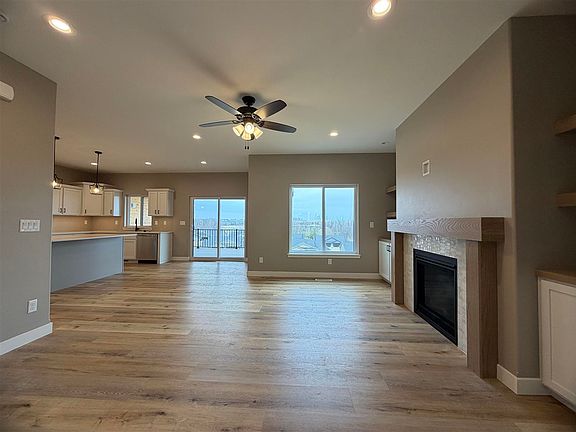 4th image of 1306 E Gable Way
