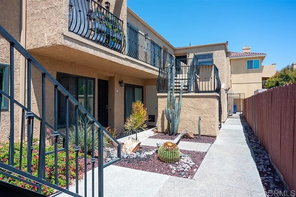 Building Photo - 4383 Kansas St #3