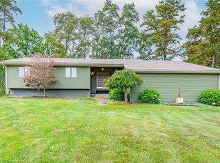 1606 Cloverdell Dr, New Castle, PA 16101