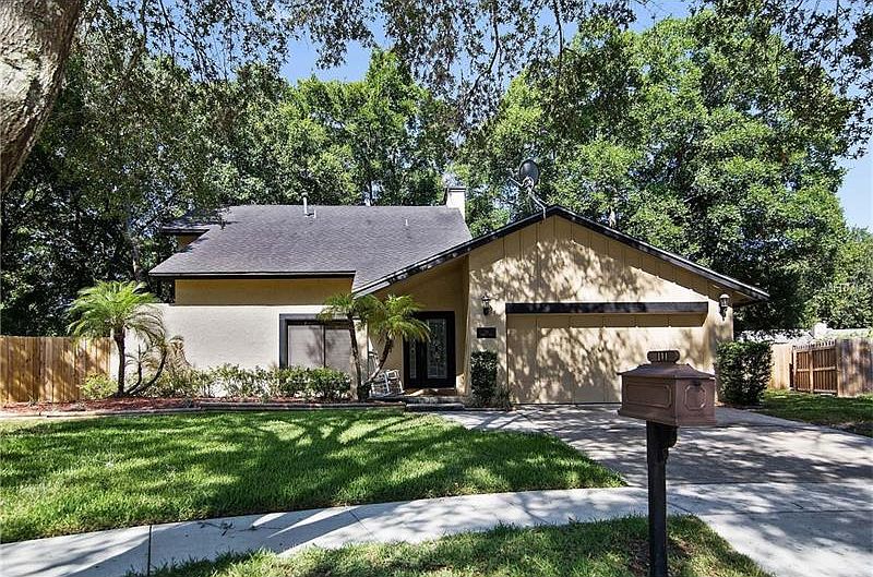 1st image of 111 Windsong Ct