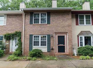 620 Forest Creek Cir, Greer, SC 29651