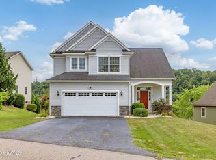 632 Sunset Dr, Bloomsburg, PA 17815