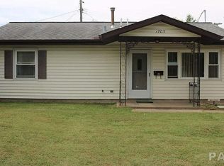 1703 Lamar Dr, Pekin, IL 61554