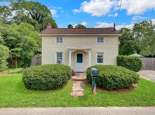 1315 Coates Ave, Holbrook, NY 11741