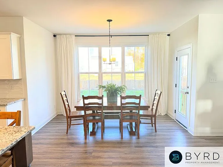16618 Broadmoor Rd — Photo 9