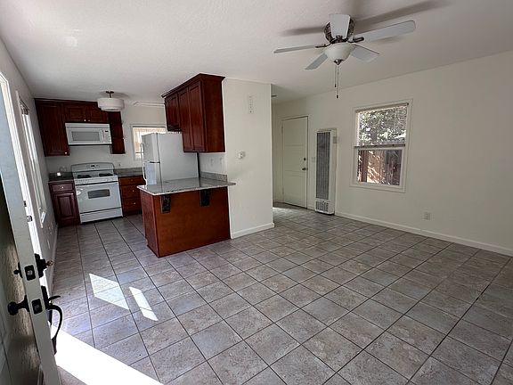 4th image of 267 W Rincon Ave
