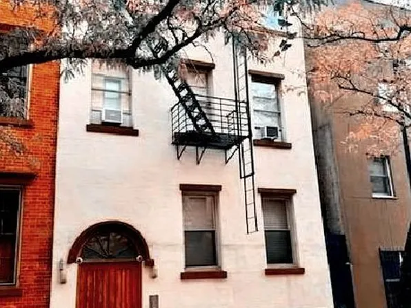 36 Bedford St, New York, NY 10014