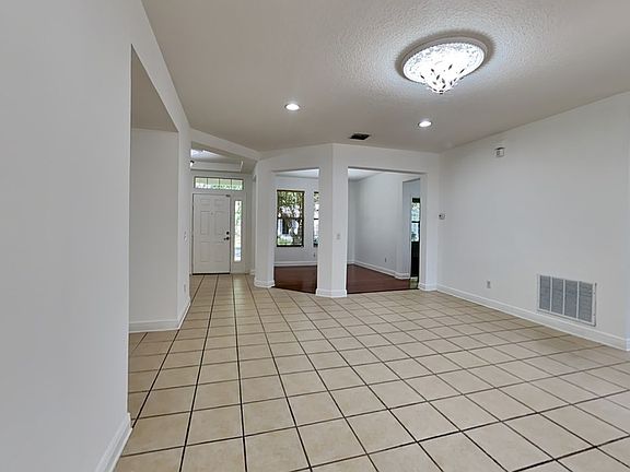 5th image of 3513 Tern Hollow Dr