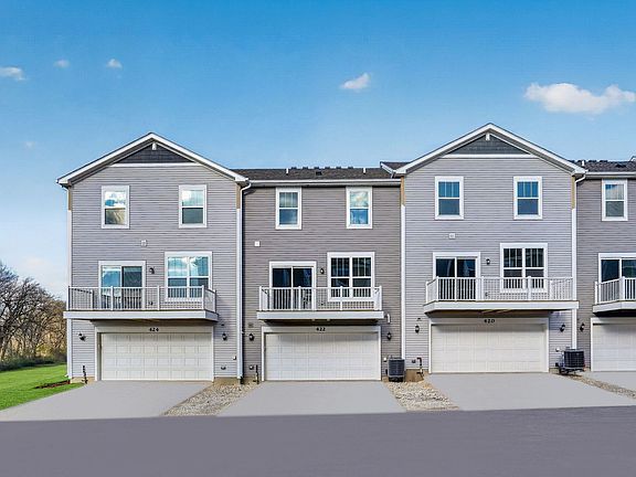 2nd image of 422 Red Oak Cir