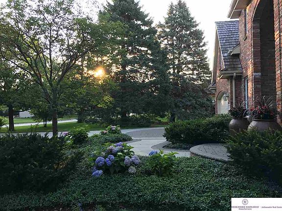 5th image of 9505 Davenport St