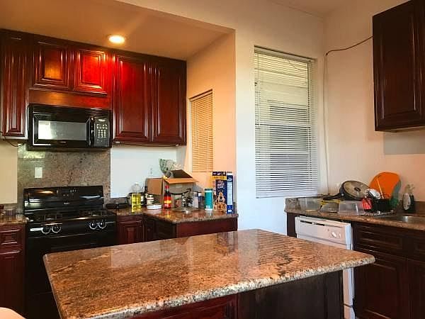 1st image of 555 Haight St #1