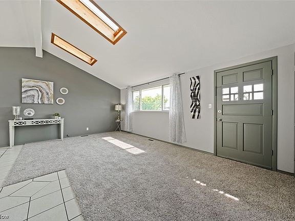 5th image of 6700 Balsam Dr