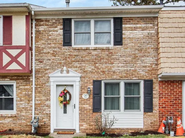 801 Hills Dr, Gettysburg, PA 17325