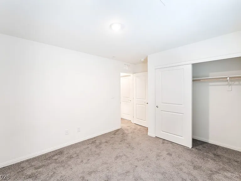 410 Larksong Ave — Photo 24