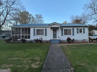 201 Vinson St, Byron, GA 31008