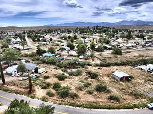 17357 E Trails End Rd #496, Mayer, AZ 86333