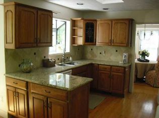830 Hunter Hill Trl, Roswell, GA 30075