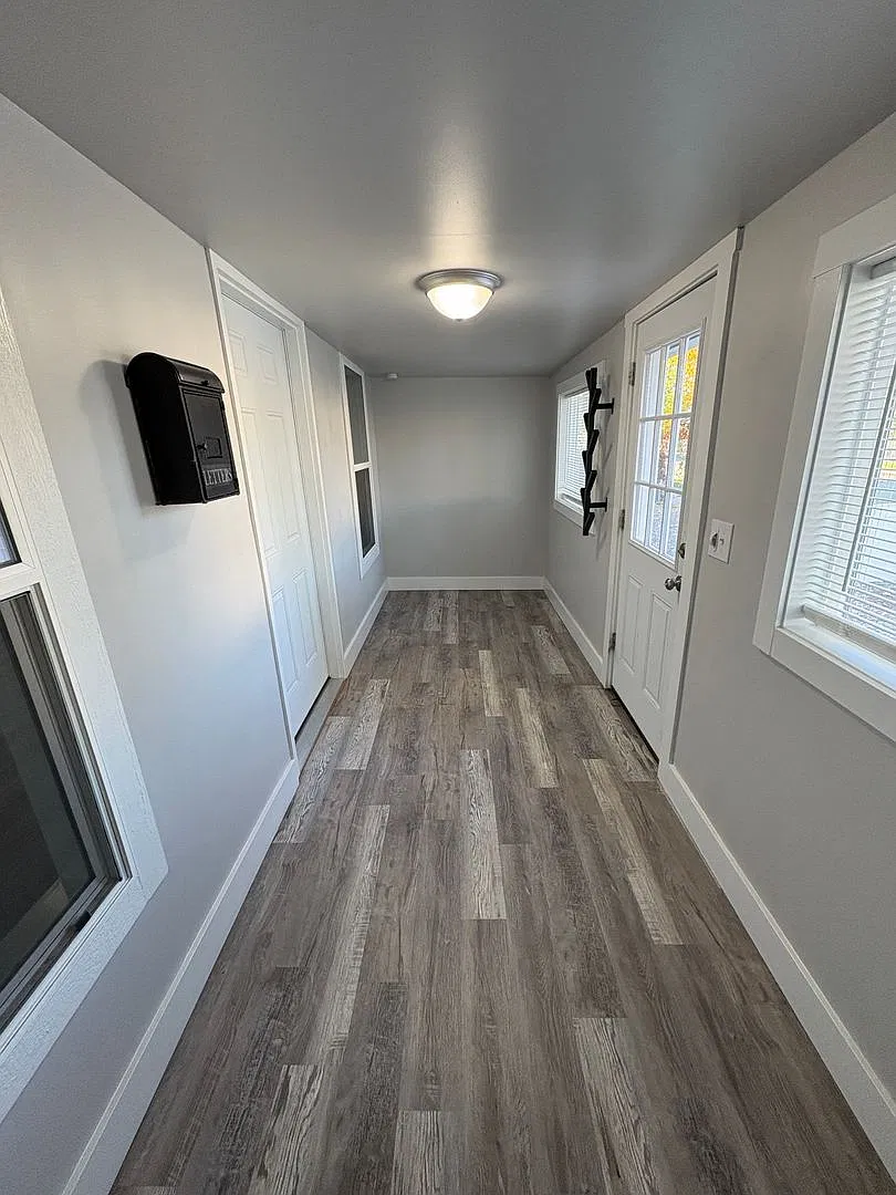 Updated 3 Bedroom 1 Bathroom Home! — Photo 3