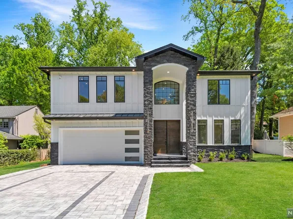 181 Elm St, Tenafly, NJ 07670