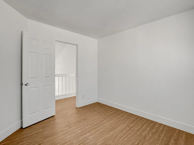 8005 Vision St — Photo 38