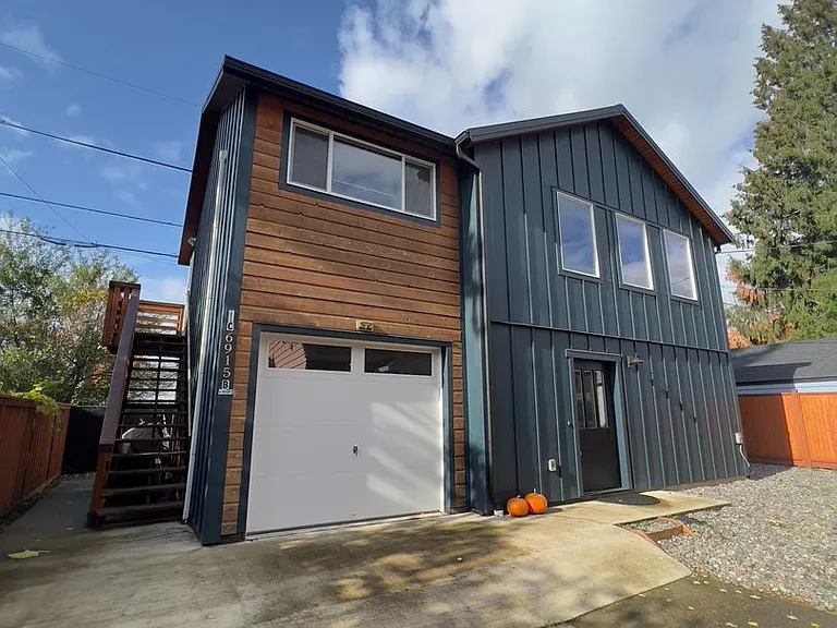 6915 NE 23rd Ave #C — Photo 1