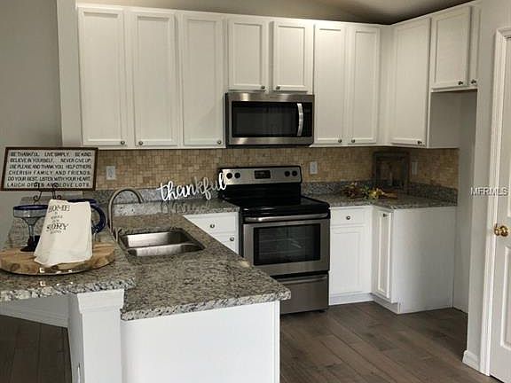 2nd image of 9648 Cypress Harbor Dr