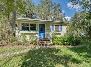 9925 W Riverwood Dr, Crystal River, FL 34428