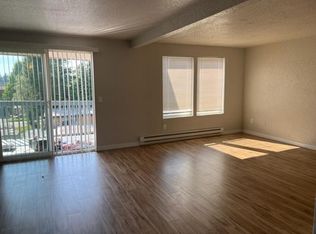 15409 9th Ave SW #4, Seattle, WA 98166