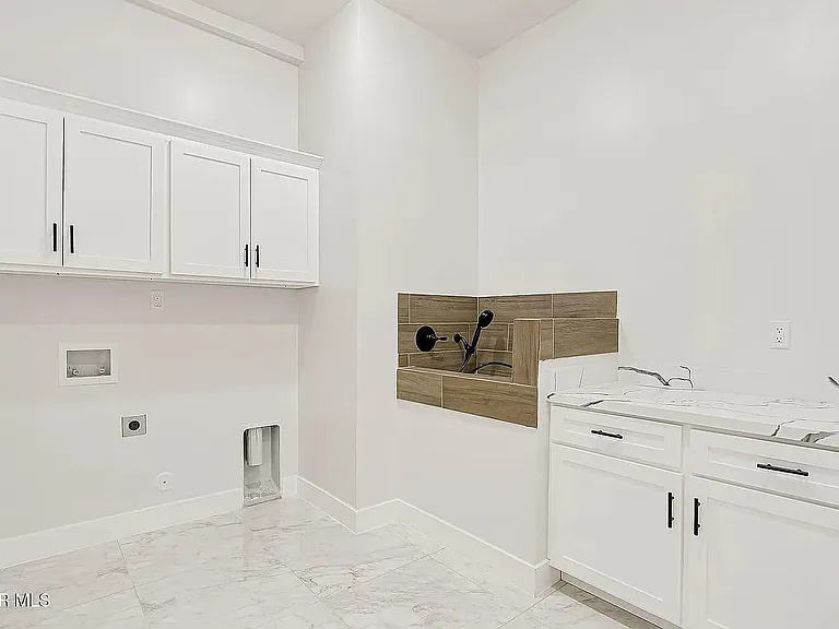 5696 Rio Bonito Cir — Photo 20