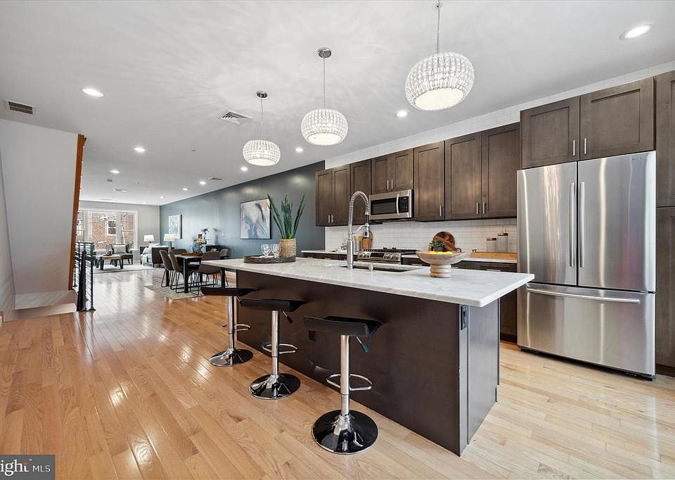 1st image of 1227 Annin St