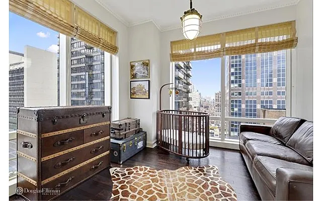 Rented by Douglas Elliman | media 20