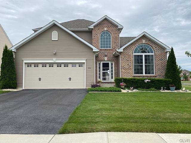1st image of 4451 Beech Dr