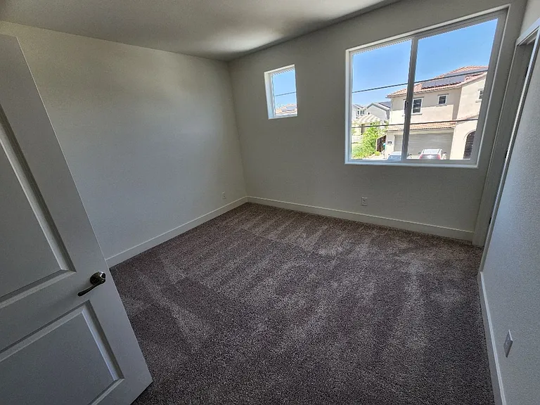 4032 Barbary Way — Photo 9