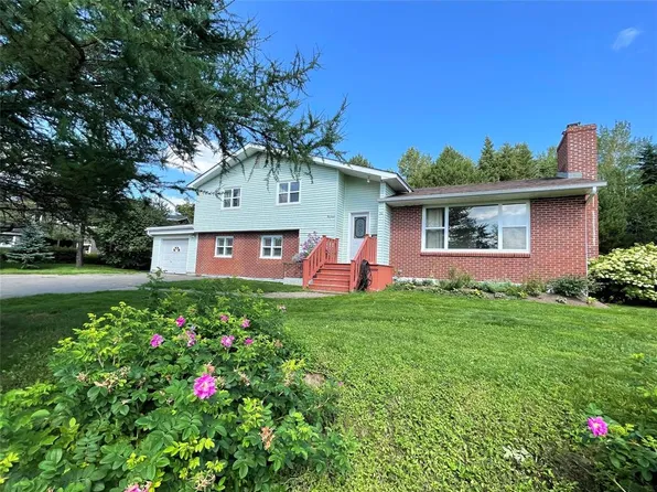 14 Sunset Drive, Grand Falls-Windsor, NL A2A1W7