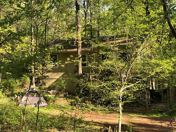 3rd image of 115 Hartford Dr
