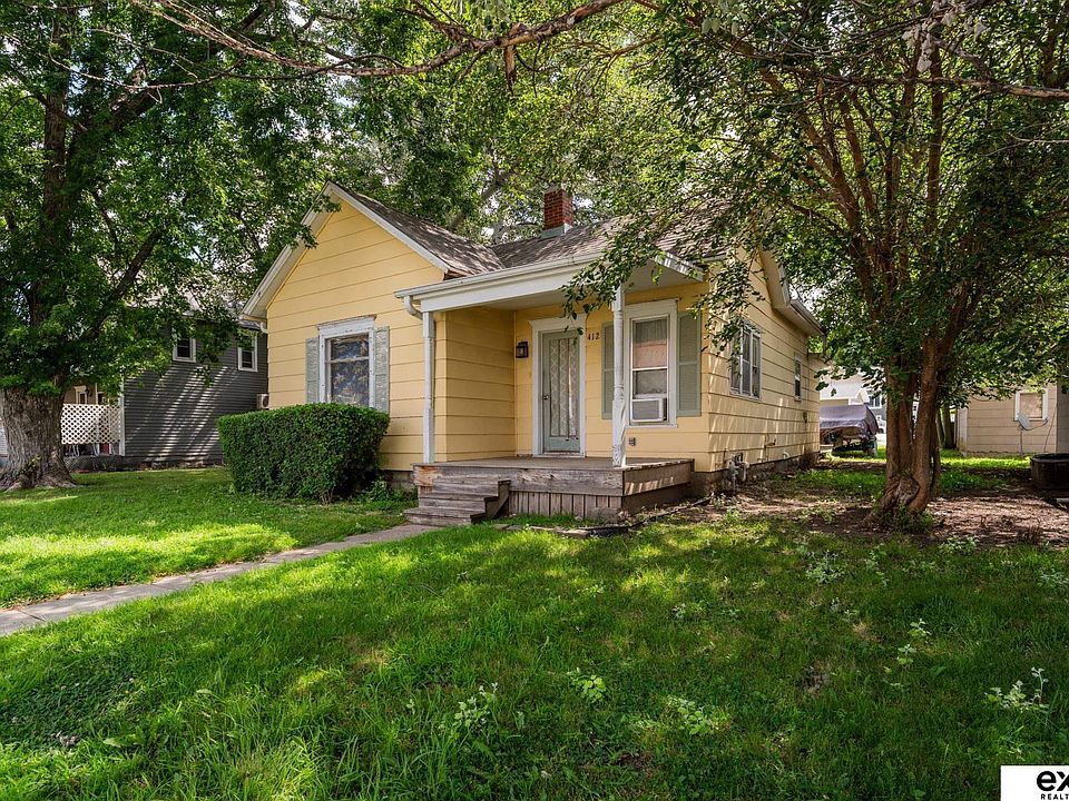 1st image of 412 N Nebraska Ave