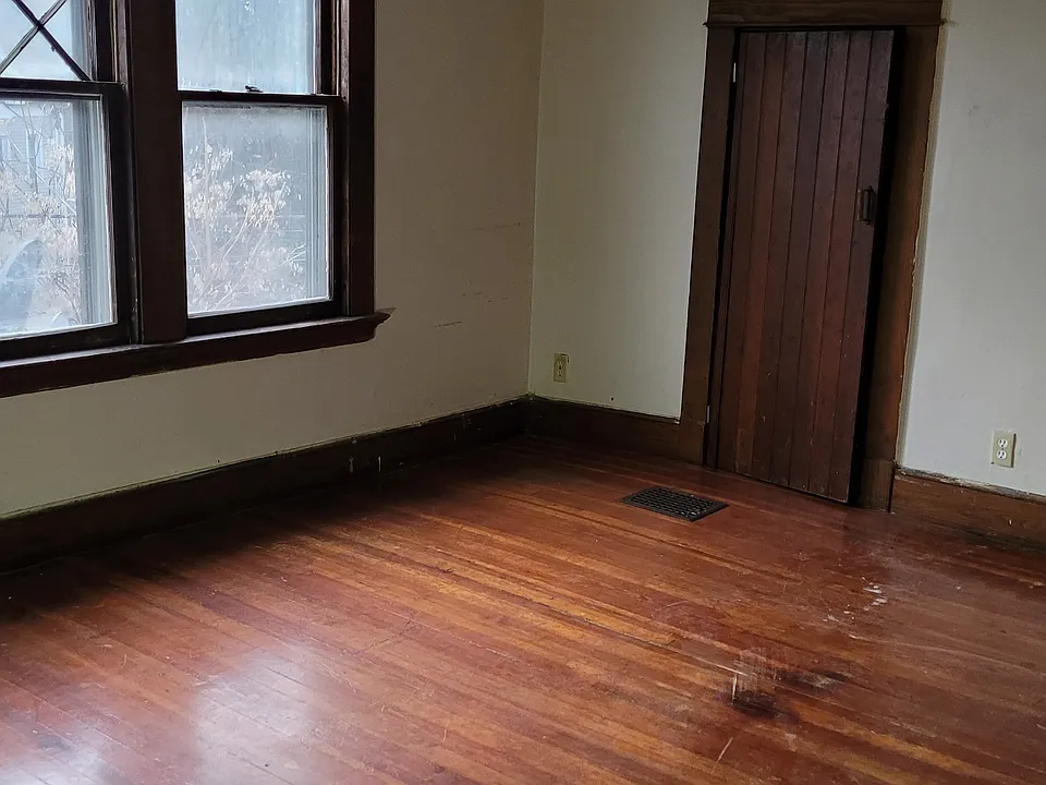 77 Blake St #3