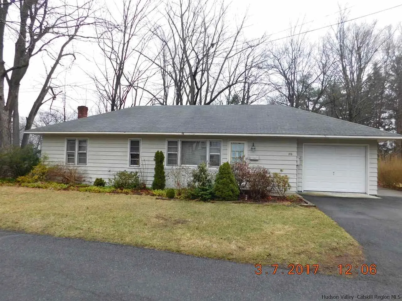 32 Highland Ave photo 1