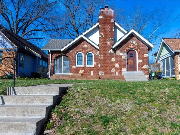 7342 Walnut St, Kansas City, MO 64114