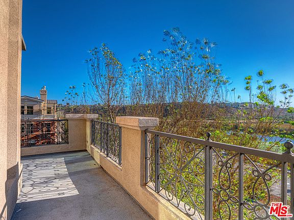 4th image of 5721 S Crescent Park APT 403
