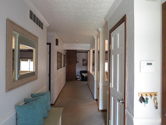 3rd image of 12060 Winterside Ln