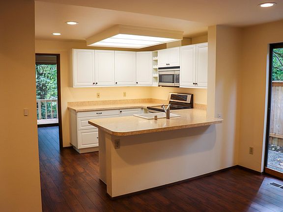 4th image of 6523 NE 171st Pl