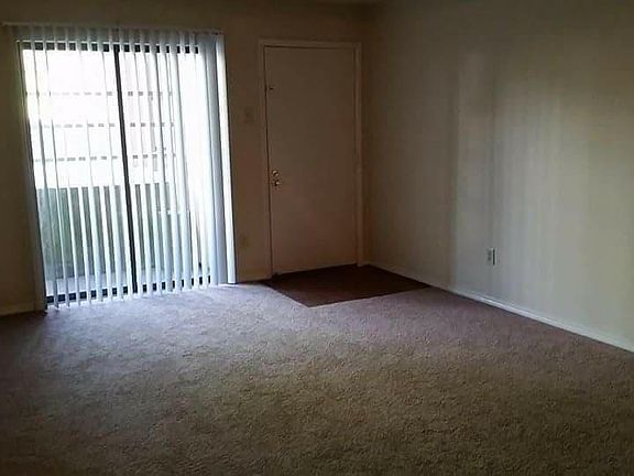 5th image of 12349 Bronco Hill Dr APT F