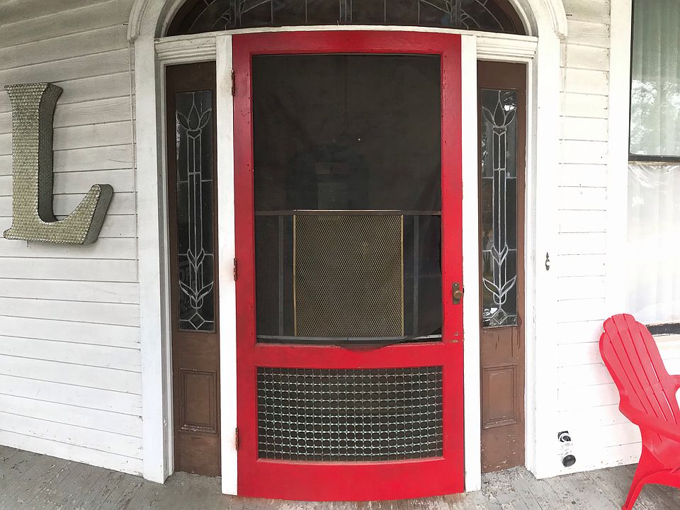 213 E Main St, Whitakers, NC 27891 Zillow