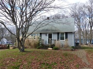 13 Garden Dr, Gales Ferry, CT 06335