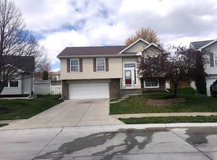 16534 Burdette St, Omaha, NE 68116