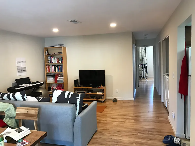 614 San Conrado Ter — Photo 10