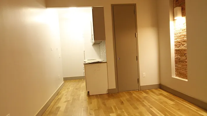 Rented by Nooklyn NYC LLC | media 42