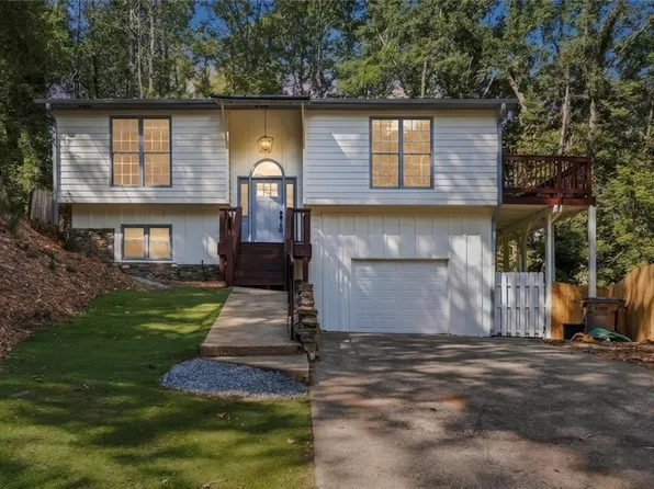 707 Copper Trace Way, Woodstock, GA 30189